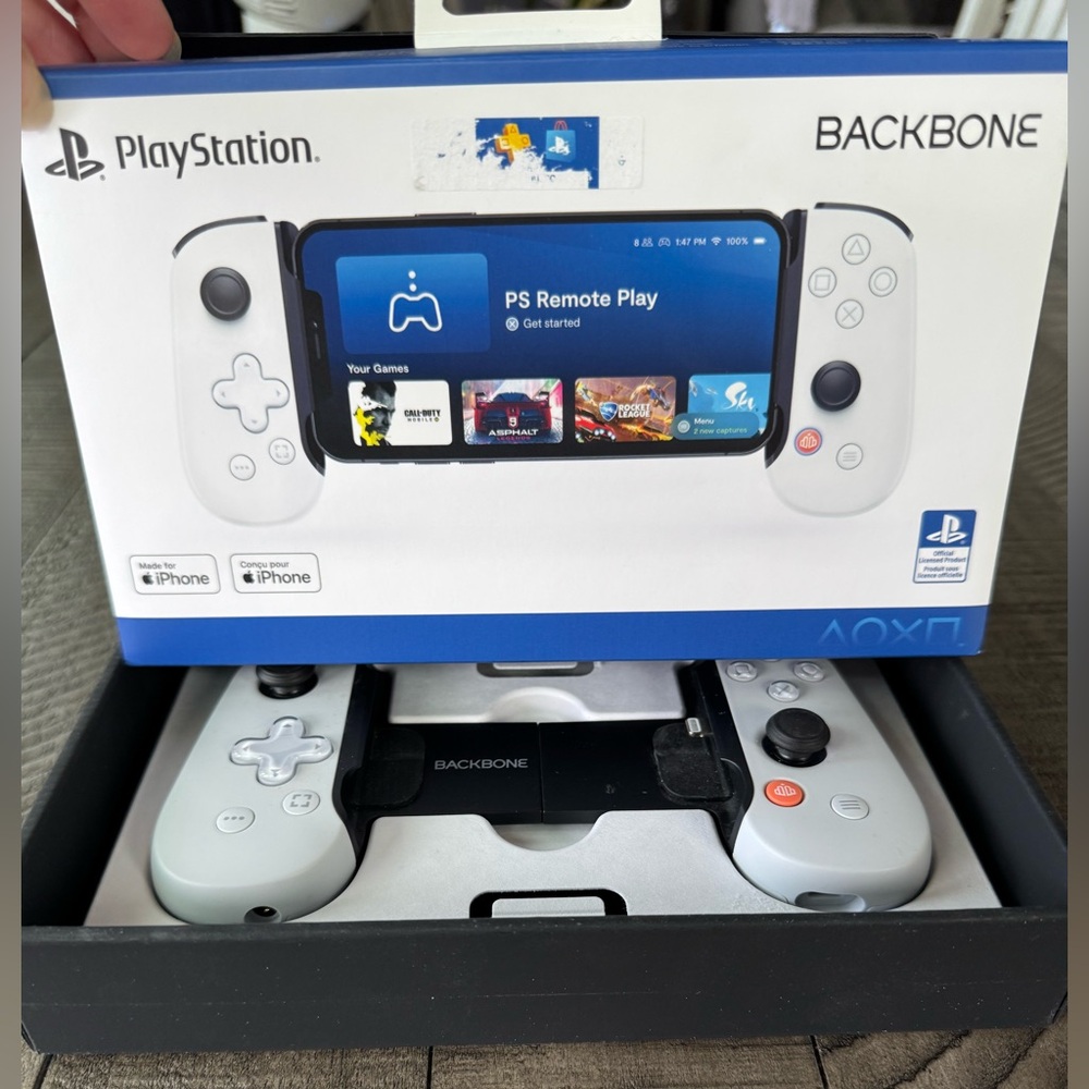 BACKBONE - PlayStation Edition Mobile Gaming Controller for iPhone